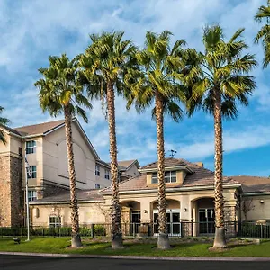 Hotel Homewood By Hilton Ontario