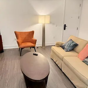 https://casa-grande-luxury-apartments-venice-beach-best.topanaheimhotels.com