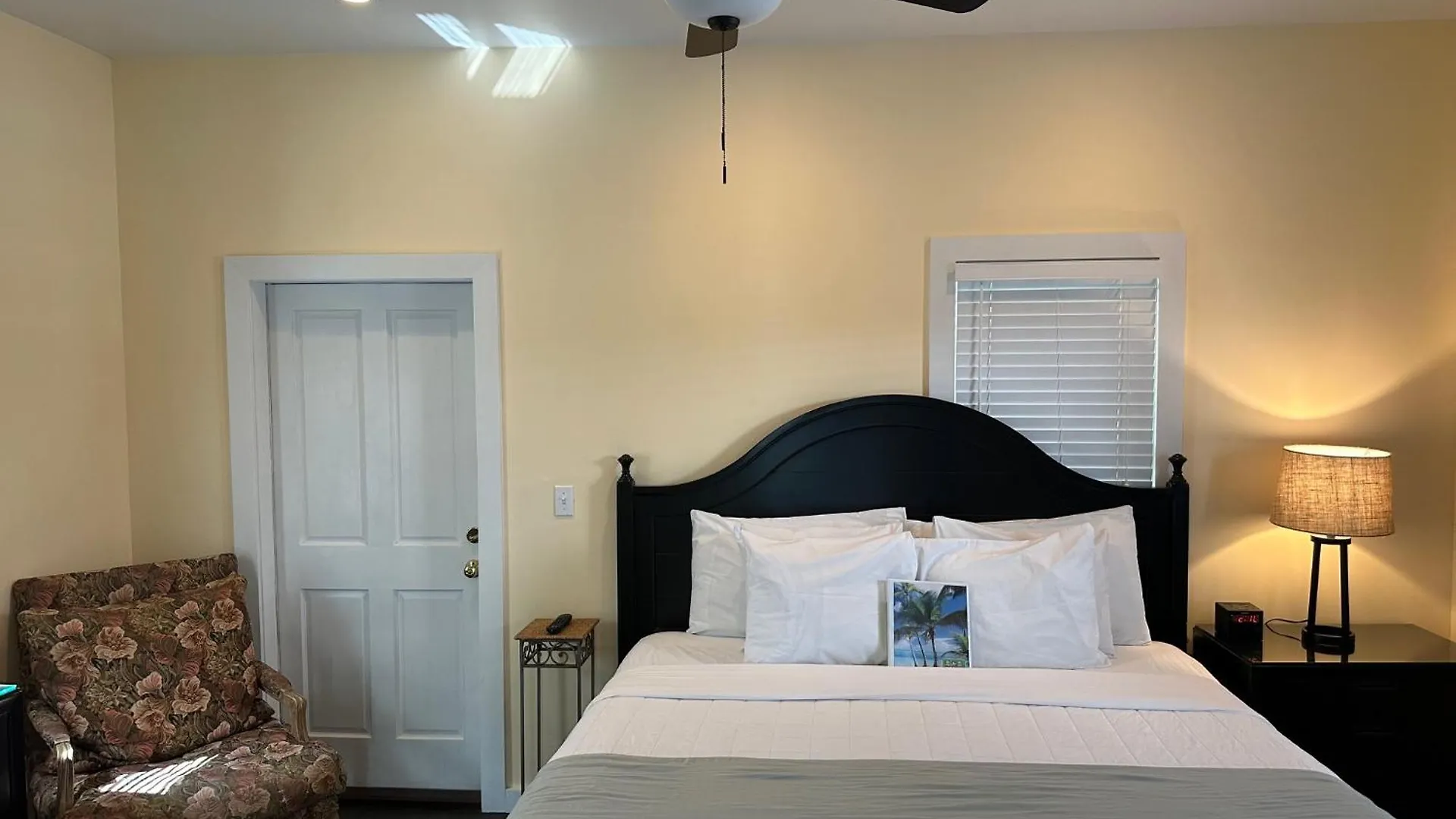Douglas House Key West Inn
